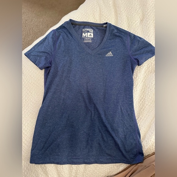 ADIDAS ULTIMATE TEE V NECK WORKOUT TOP PURPLE - BUNDLE TO SAVE - Picture 2 of 6
